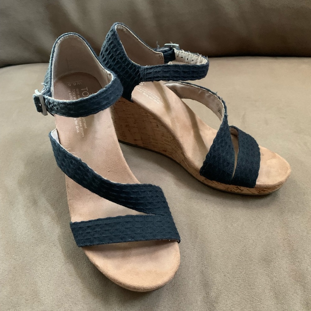 Toms Black Wedges Size 8.5